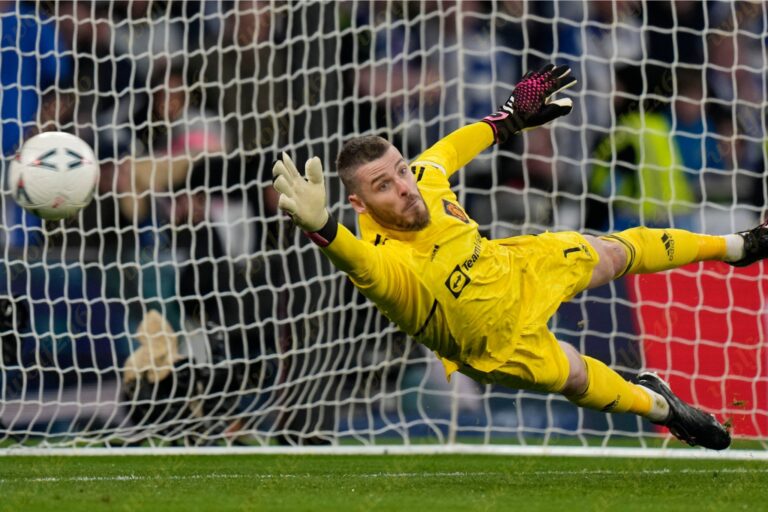 ក្លឹប Newcastle បានចាប់​អារម្មណ៍​លើអ្នកចាំទី​ David de Gea ពីក្លឹប Man Utd