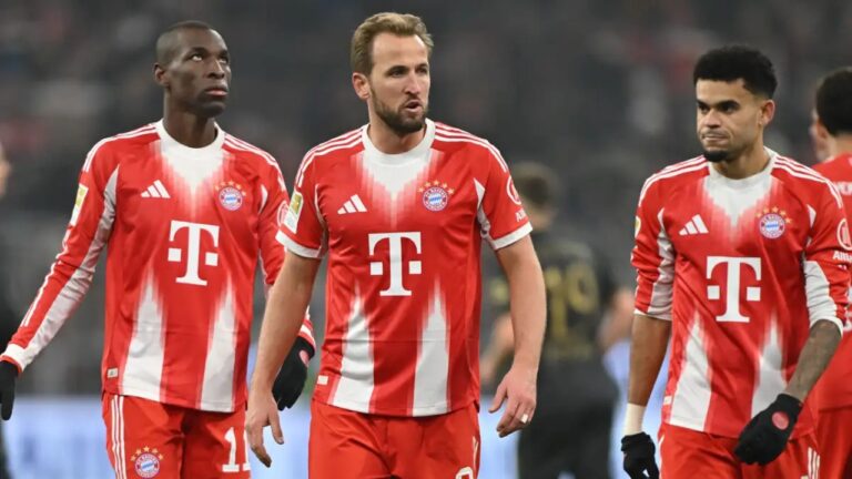 Augsburg បានចំអកយ៉ាងសាហាវទៅលើ Harry Kane និង Bayern Munich ថា “លេងអន់ខ្លាំងណាស់” បន្ទាប់ពីបរាជ័យលើកដំបូង