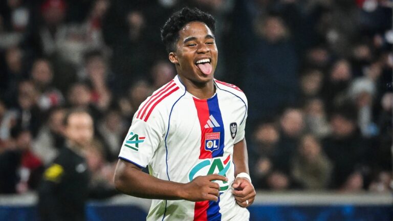 Endrick បង្ហាញការចាប់ផ្តើមដ៏អស្ចារ្យក្នុង Ligue 1 ជាលើកដំបូង ក្នុងនាមជាខ្សែប្រយុទ្ធស្លាបល្បឿនលឿន សម្រាប់ក្លិប Lyon