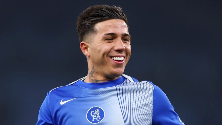 Enzo Fernandez ទៅ PSG? គាត់អាចបង្ខំអោយចាកចេញបែបភ្ញាក់ផ្អើល ប្រសិនបើ Chelsea មិនអាចឈានទៅ Champions League